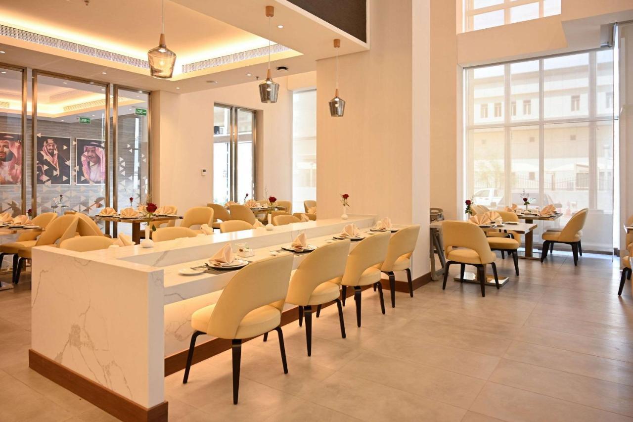 Comfort Hotel Riyadh Olaya Riade Exterior foto
