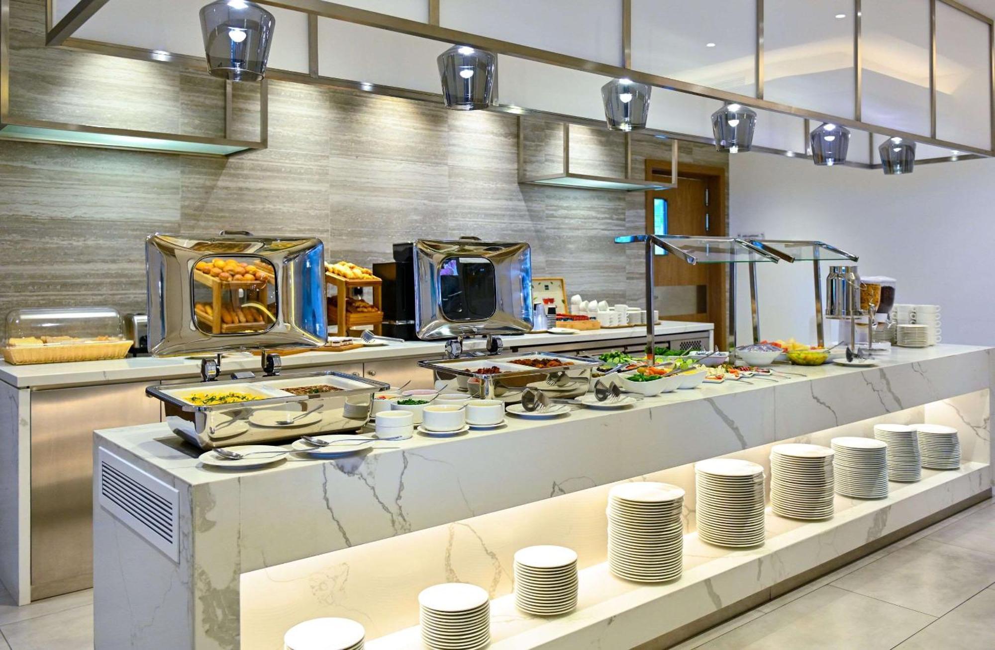 Comfort Hotel Riyadh Olaya Riade Exterior foto