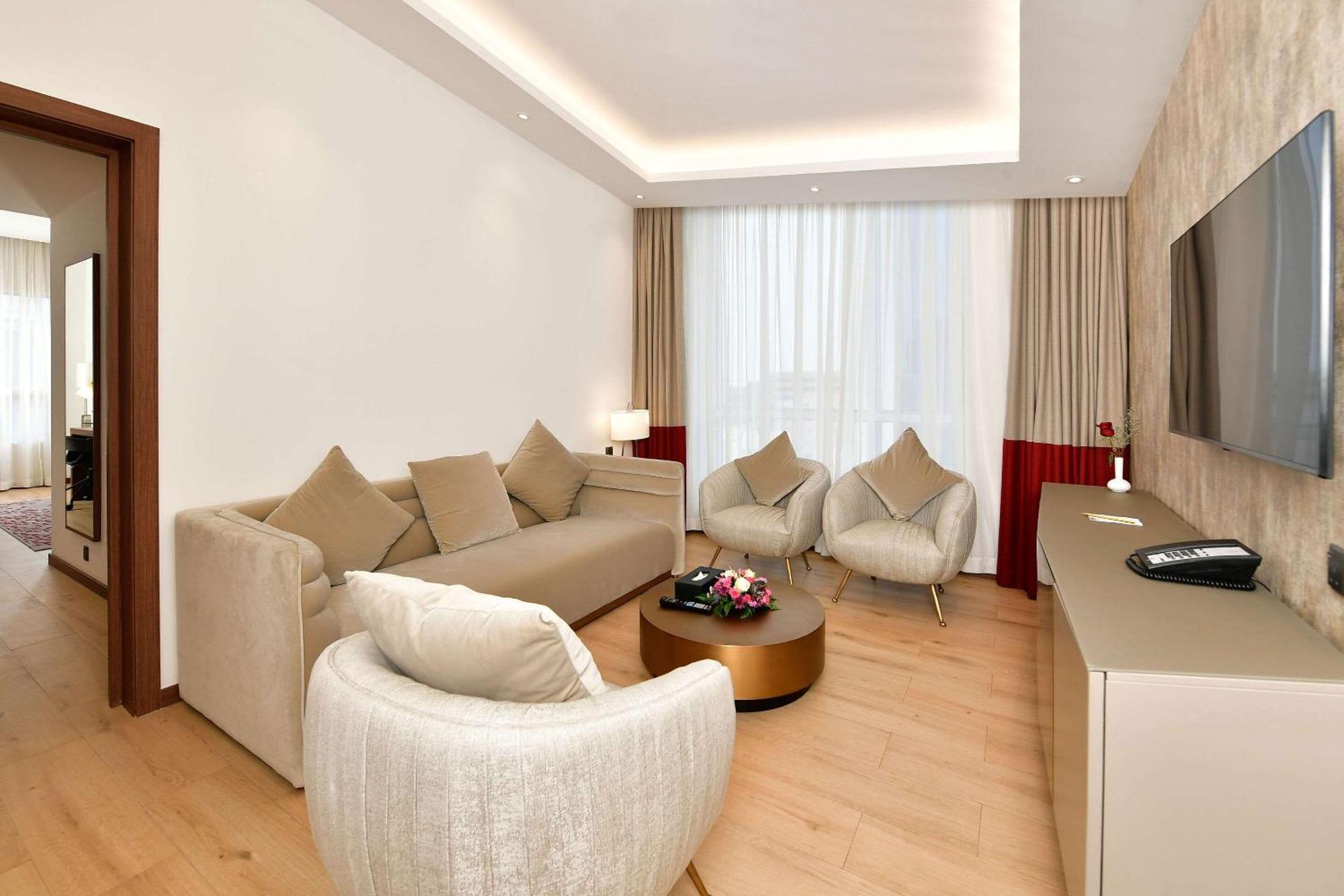 Comfort Hotel Riyadh Olaya Riade Exterior foto