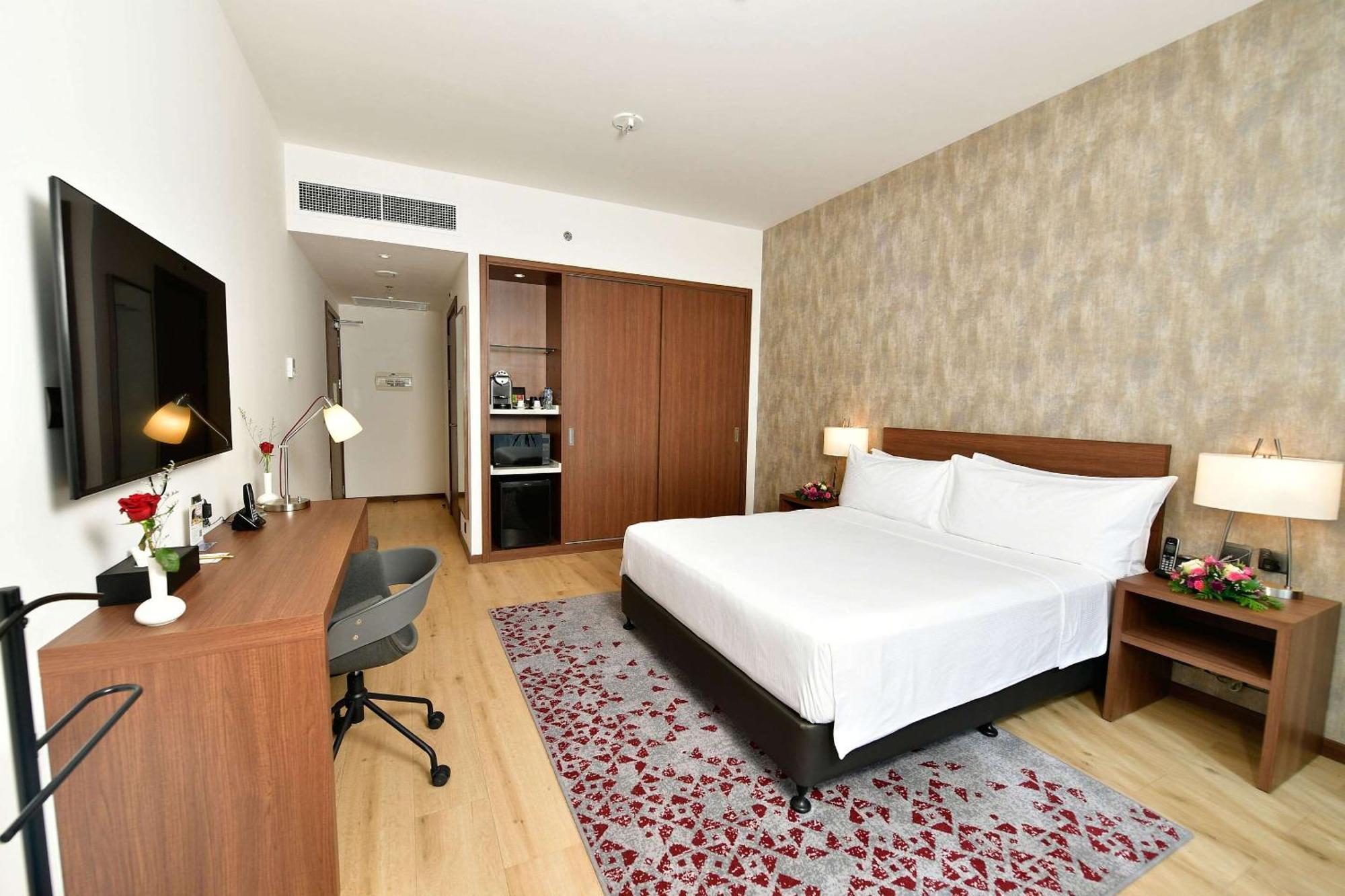 Comfort Hotel Riyadh Olaya Riade Exterior foto